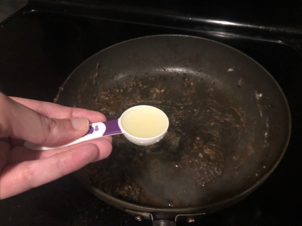 Cooking Eorzea | Adding in lemon juice.